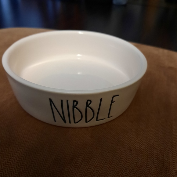 Rae Dunn cat bowls - Picture 2 of 2